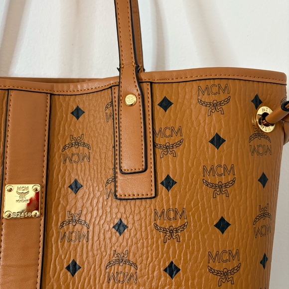Reversible Liz Shopper Viestos MCM Bag - Picture 3 of 13